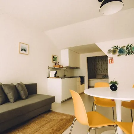 Апартаменты Leaf House *